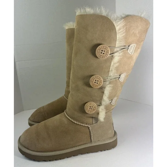 UGG Bailey Button Triplet II Boots Tall Fur Lined 1873 Tan Brown Women's Size 9 - Picture 15 of 16